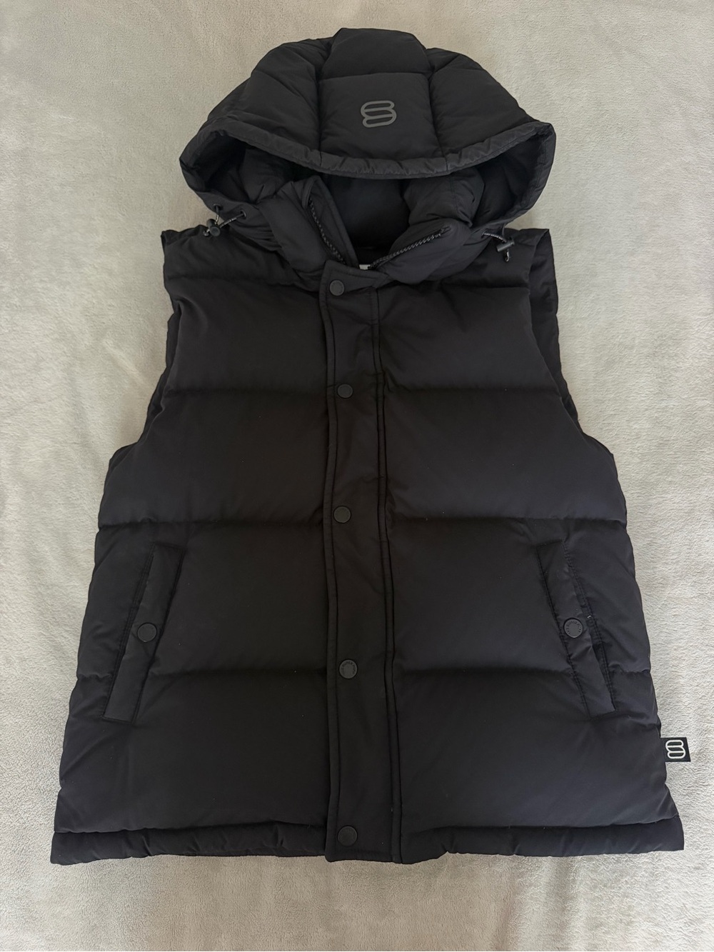 Aritzia Superpuff Black Vest - Perfect Condition